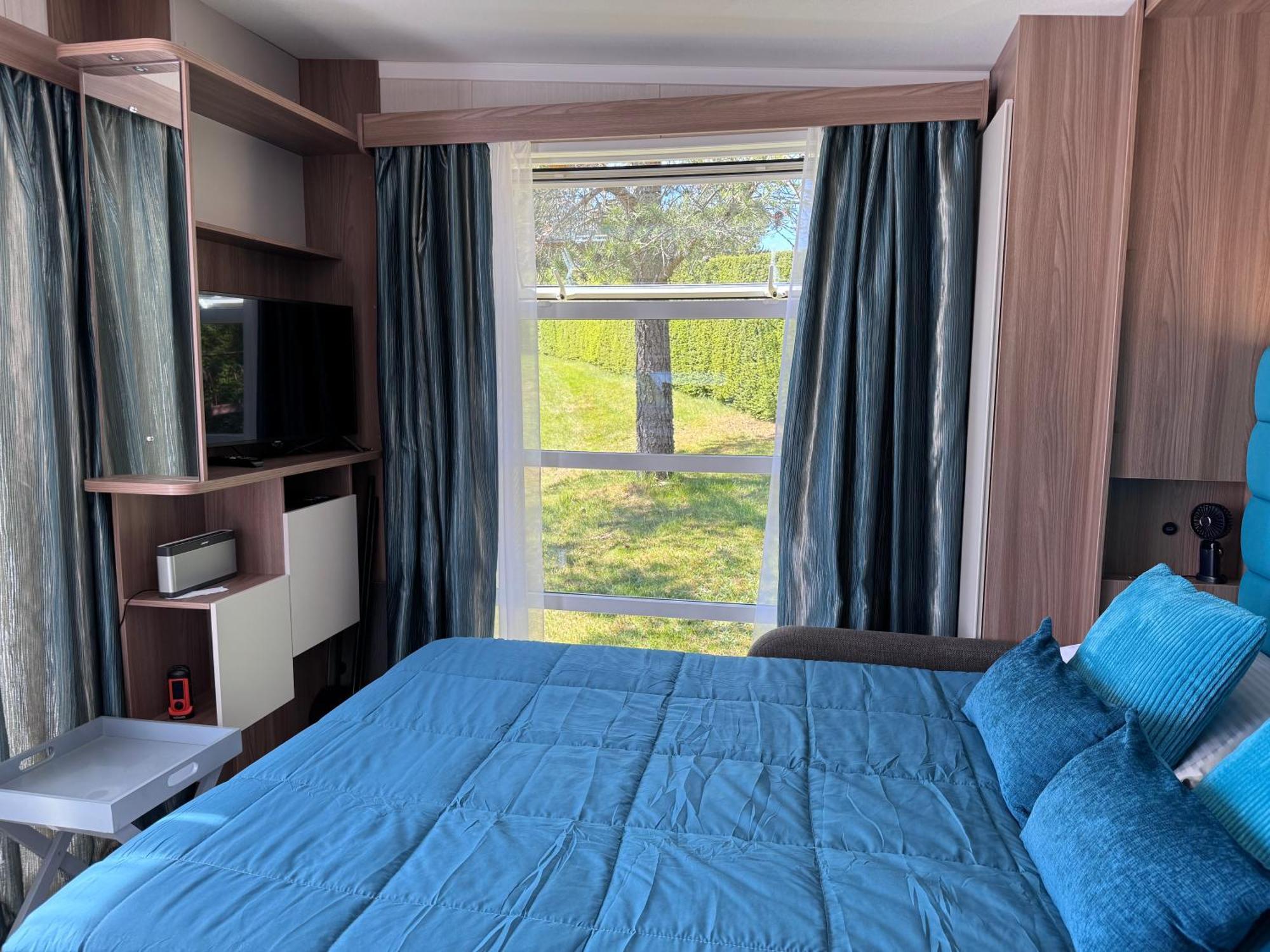 The Garden Room Tiny House Bed And Breakfast Stay Glenmoriston Exterior photo