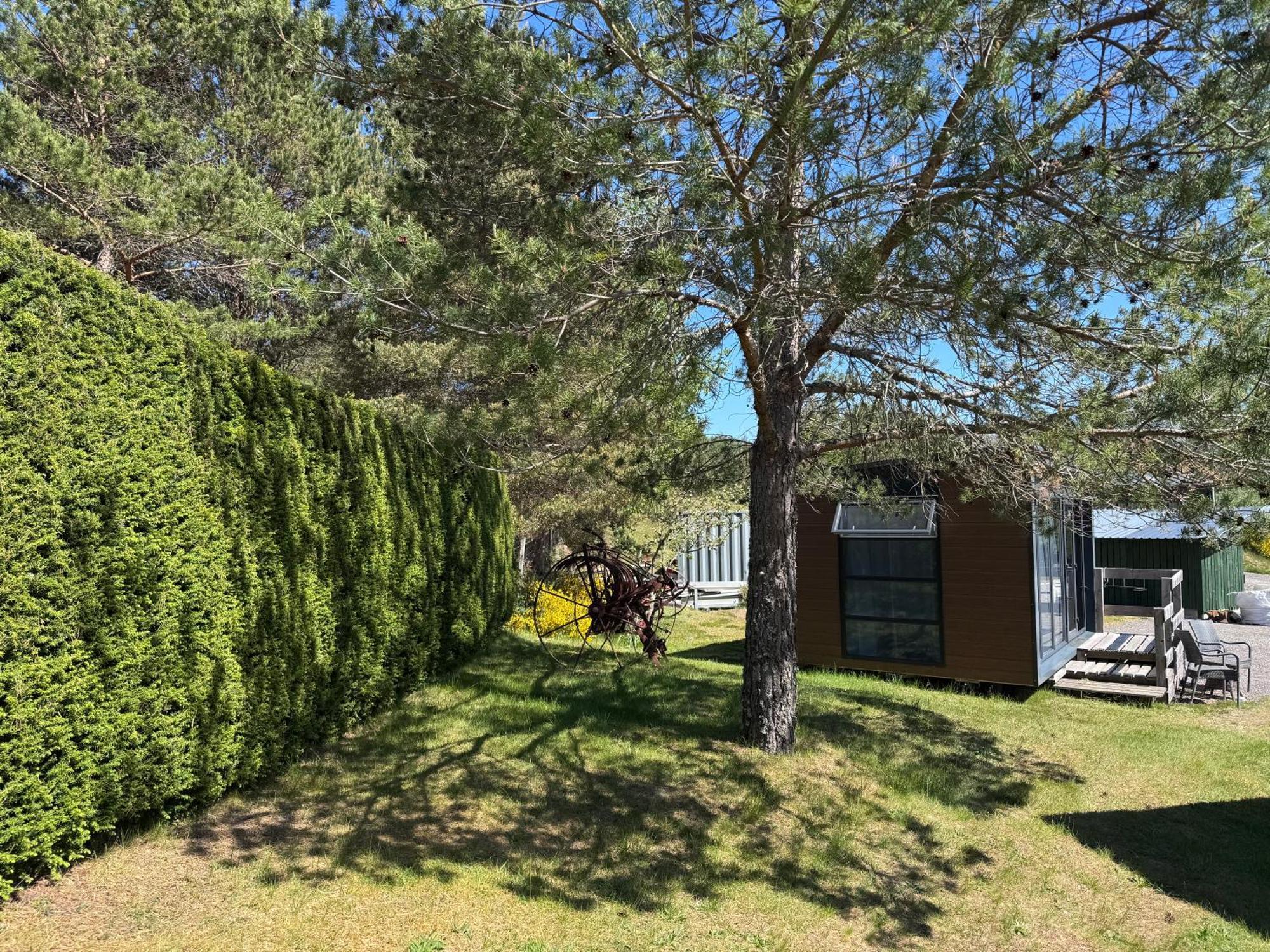 The Garden Room Tiny House Bed And Breakfast Stay Glenmoriston Exterior photo